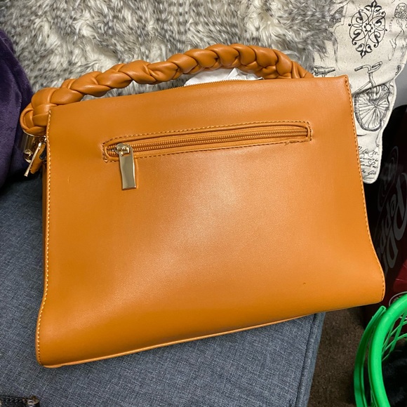 Vegan Leather Tote NWT Camel color - Picture 3 of 3